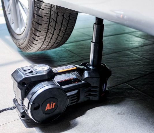 Xe kích ô tô loại nào tốt? Tìm hiểu các loại kích thủy lực oto Xe kích ô tô loại nào tốt