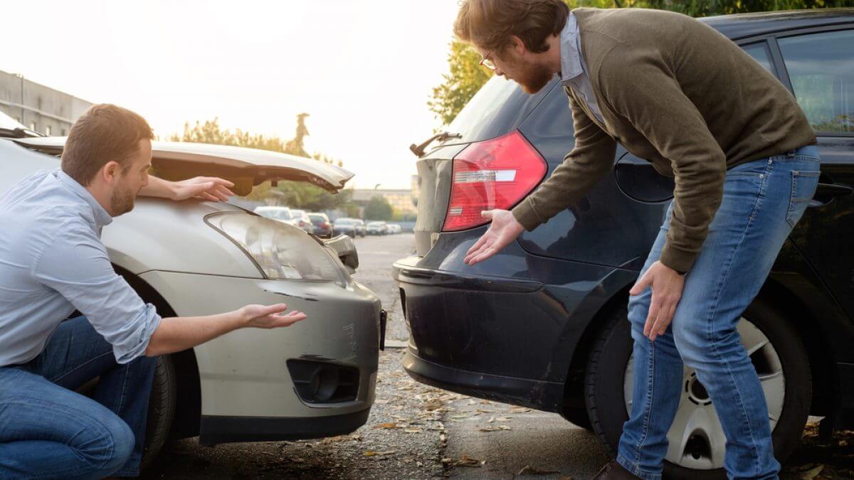 Bảo hiểm sẽ hỗ trợ một phần chi phí sửa chữa và hỏng hóc khi xe ô tô gặp sự cố